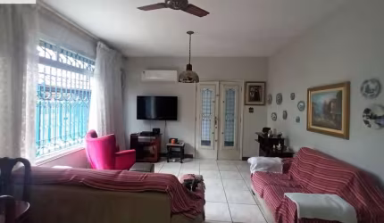 Vende-se sobrado de 3 dormitórios/ Ponta Da Praia/ Santos/SP