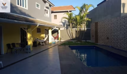 Vende-se casa de 4 dormitórios/condomínio fechado/alto padrão/Tarumã/Santana de Parnaíba/SP