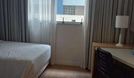 Vende-se living no gonzaga com serviço de camareira/lazer completo por R$ 375.000