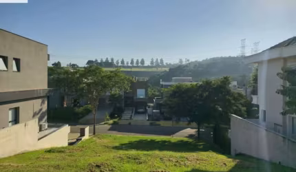 Vende-se terreno em condomínio/Santana de Parnaíba-SP