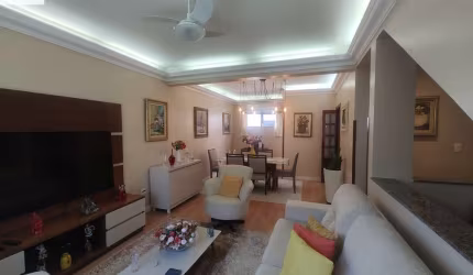 Vende-se sobreposta térrea de 4 dormitórios/ Aparecida/ Santos
