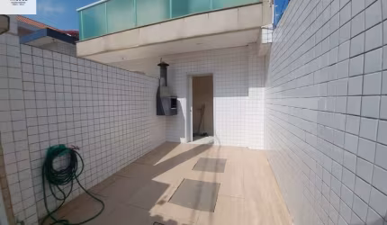 Aluga-se sobrado triplex novo/ Vila Belmiro/ Santos