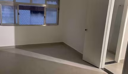 Vende-se apartamento de 1 dorm/sala/cozinha/wc/vaga de garagem no Centro de SV/SP