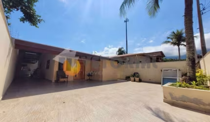 Casa à venda em Caraguatatuba, Getuba, com 3 quartos, 160m²