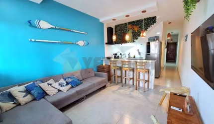 Sobrado à venda em Caraguatatuba, Massaguaçu, com 3 quartos, 86m²