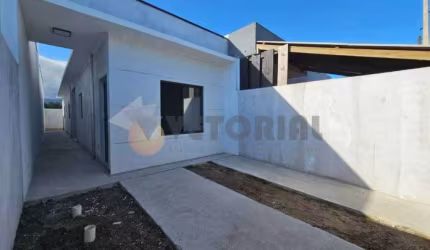 Casa à venda em Caraguatatuba, Balneário dos Golfinhos, com 2 quartos, 62m²
