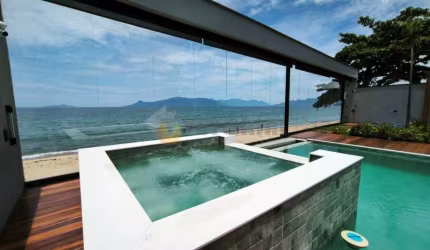 Casa à venda em Caraguatatuba, Massaguaçu, com 3 quartos, 236m²