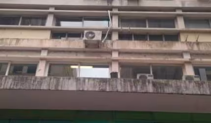 Sala comercial para alugar na Rua dos Andradas, 1237, Centro, Porto Alegre, 137 m2 por R$ 1.600