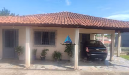 CHÁCARA COM 2 CASAS E PISCINA EM SANTA BÁRBARA D'OESTE - SP: CONHEÇA SEU PARAÍSO PARTICULAR!
