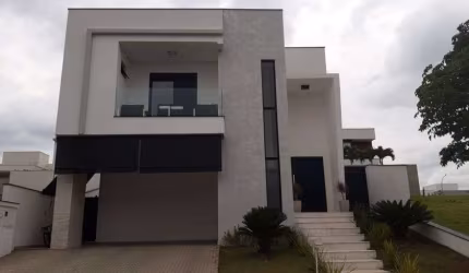 Casa de condomínio para venda possui 350 metros quadrados com 5 quartos