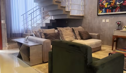 Luxuoso sobrado no Golden Park
