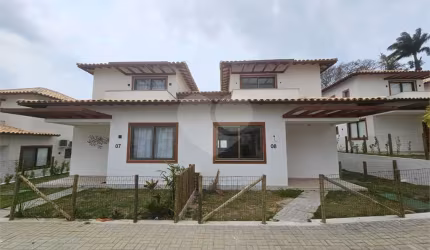 Condomínio com 3 quartos à venda em Manguinhos - RJ