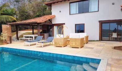 Casa com 4 quartos à venda em Ferradura - RJ