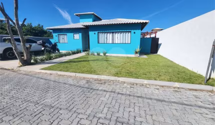 Condomínio com 3 quartos à venda em Caravelas - RJ