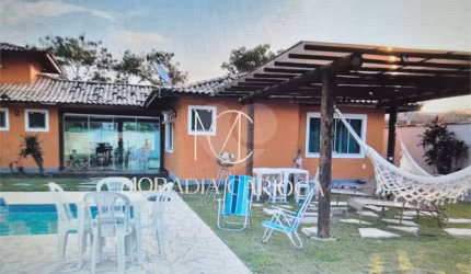 Casa com 4 quartos para locação em Marina - RJ