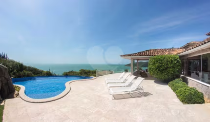 Casa com 8 quartos à venda em Manguinhos - RJ