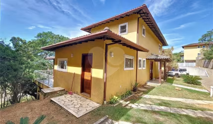 Casa com 5 quartos para locação em Geribá - RJ