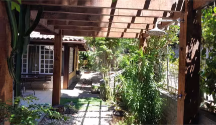 Condomínio com 4 quartos à venda em Ferradura - RJ