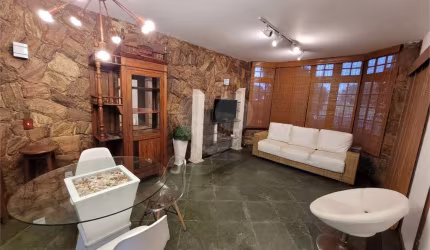 Condomínio com 3 quartos à venda ou para locação em Marina - RJ