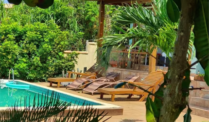 Casa com 4 quartos para locação em Praia Rasa - RJ