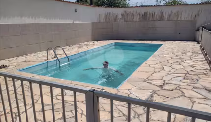 Casa com 4 quartos à venda em Jardim Arco Íris - RJ