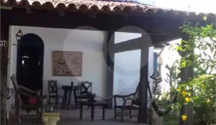 Casa com 6 quartos à venda em Jardim Arco Íris - RJ