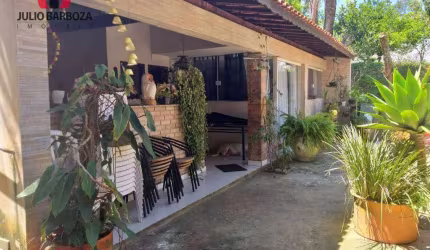 Chacará Ibiúna SP_  Lajeadinho 2800m2 3suítes,20 vagas ,Piscina,churrasqueira,campo futebol ,otimo estado.