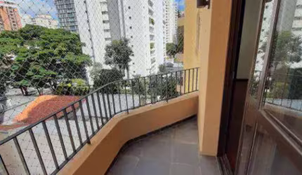 Apartamento com 120m em Moema., com 3 dor. 2 vagas, sacada