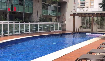 Apartamento com 204m² em Moema, com 4 dor. sendo 3 suítes. 3 vagas de garagem