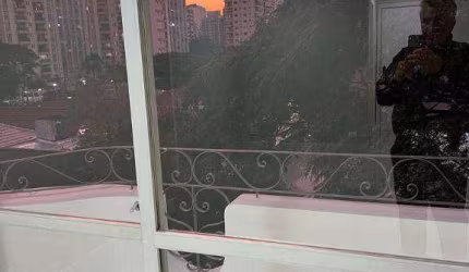 Apartamento no Campo Belo com 2 dormitórios, sendo 1 suíte sacada, 1 vaga de garagem