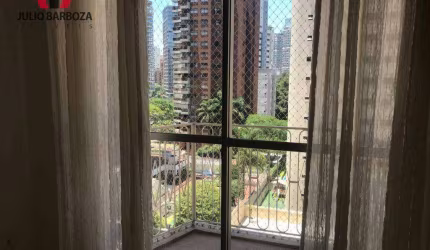 Apartamento com 1 dormitório em Moema pássaros, sacada, e 1 vaga de garagem
