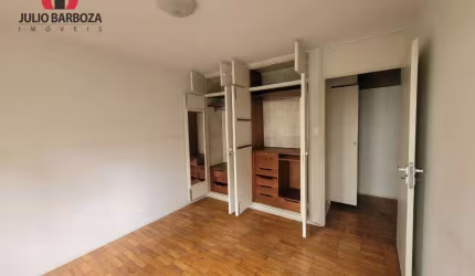 Apartamento com com dormitórios, dependência de serviço, e  1 vaga de garagem