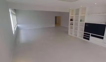 Jardins 280m2 utíl ,reformado 3 dormitórios com ar condicionado , sendo 2 suítes ,escritório, 2 vagas separadas , a 2 quadras da Paulista, FGV.  SP