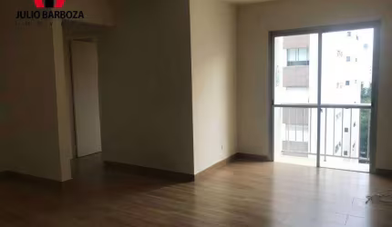 Apartamento reformado,em Moema pássaros, 70m, 2 dormtiórios, 2 banheiros, sacada, e 1 vaga de garagem