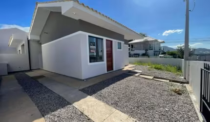 Casa Geminada 2 Dormitórios