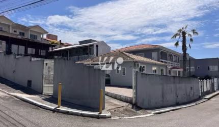 Casa 100m² com 3 Quartos em Passa Vinte