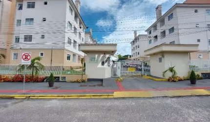 Apartamento de 2 dormitórios no bairro Madri em Palhoça
