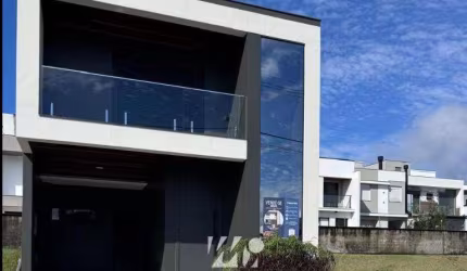 Casa 196m² com 3 Quartos e Suíte no Beira Rio