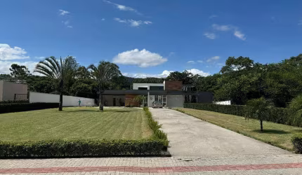 Quinta dos Guimarães - Casa com 1 Suíte e 2 Demi Suítes