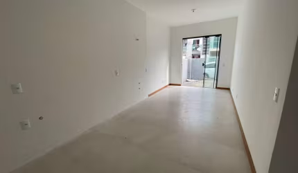 Casa Geminada 3 Dormitórios