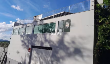 Apartamento 1 quarto, com churrasqueira e vaga de garagem