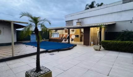 Casa com 4 Dormitórios / Centro Histórico de São José