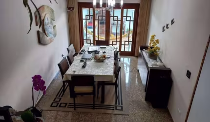 Sobrado com 4 dormitórios à venda, 350 m² por R$ 1.300.000,00 - Jardim Guapira -