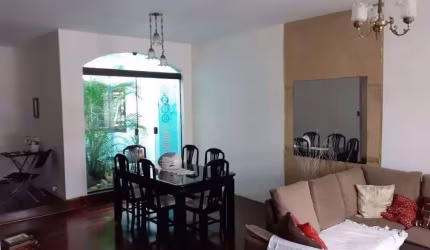 Casa com 3 dormitórios à venda, 289 m² por R$ 640.000,00 - Horto Florestal - São