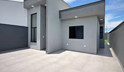 'Casa Térrea em Boituva, 2 Quartos, Acabamento de Luxo - R$ 450.000'
