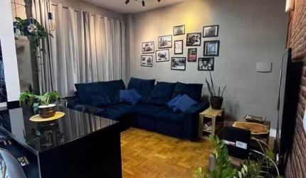 Apartamento reformado com 2 quartos e 1 vaga na Catumbi – Oportunidade!