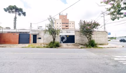Casa comercial para alugar ou comprar no Uberaba