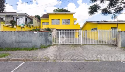 Amplo terreno em excelente localização