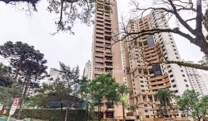 Uma apartamento clássico no melhor do Água Verde