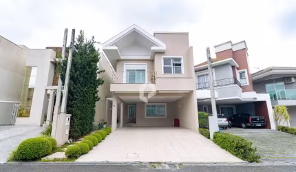Casa espaçosa em São José dos Pinhais